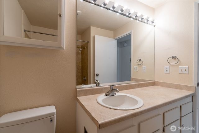 230 SW Clark St #C203, Issaquah, WA 98207