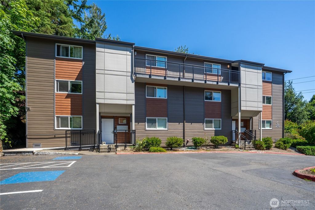 230 SW Clark St #C203, Issaquah, WA 98207