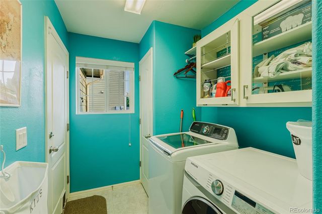 223 S New Castle Way, Aurora, CO 80018
