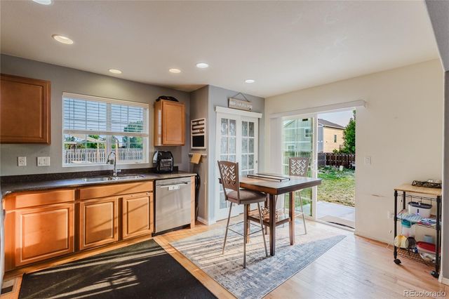 223 S New Castle Way, Aurora, CO 80018