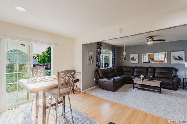 223 S New Castle Way, Aurora, CO 80018