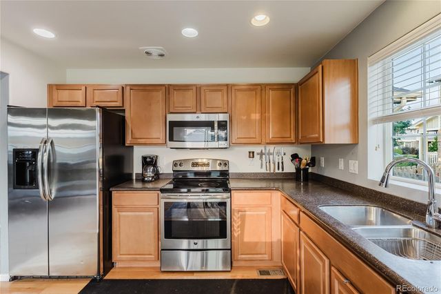 223 S New Castle Way, Aurora, CO 80018