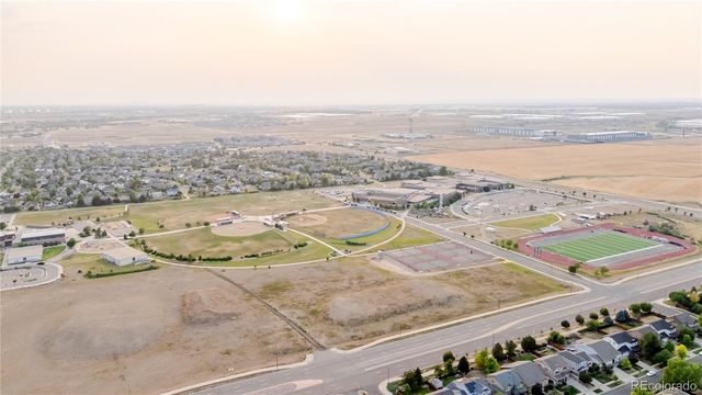 223 S New Castle Way, Aurora, CO 80018