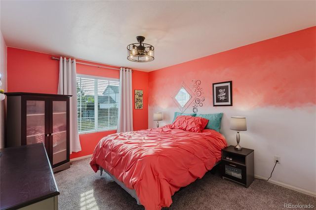 223 S New Castle Way, Aurora, CO 80018