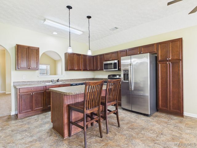 1637 BUENA VISTA Boulevard, Prattville, AL 36067