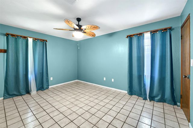 3202 Mckinney Drive, La Marque, TX 77568