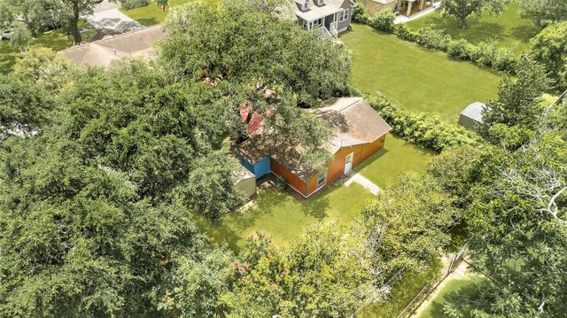 3202 Mckinney Drive, La Marque, TX 77568