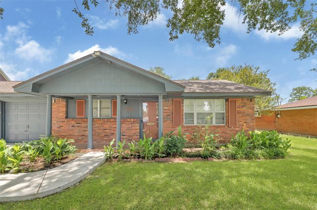 3202 Mckinney Drive, La Marque, TX 77568