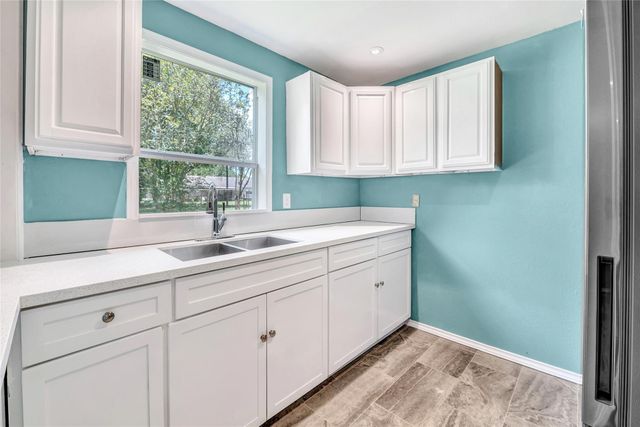 3202 Mckinney Drive, La Marque, TX 77568
