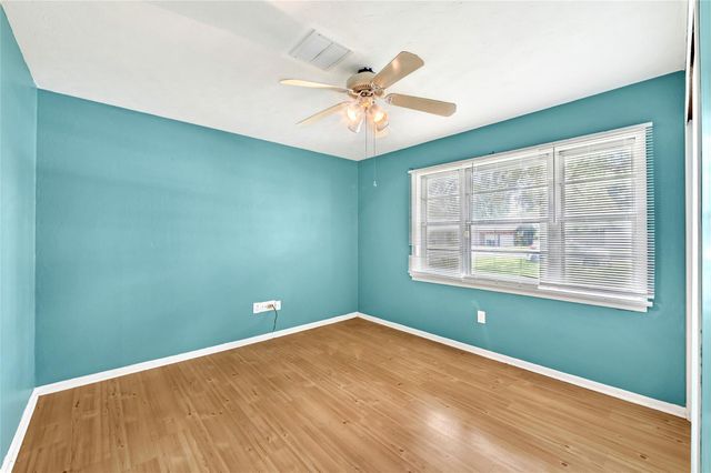 3202 Mckinney Drive, La Marque, TX 77568