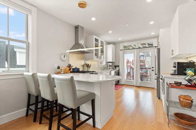 18 Porter St. 2, Boston, MA 02130