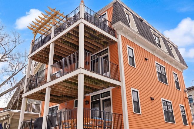 18 Porter St. 2, Boston, MA 02130