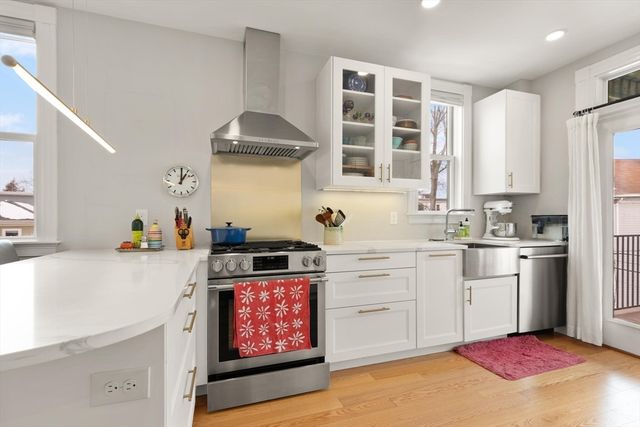 18 Porter St. 2, Boston, MA 02130