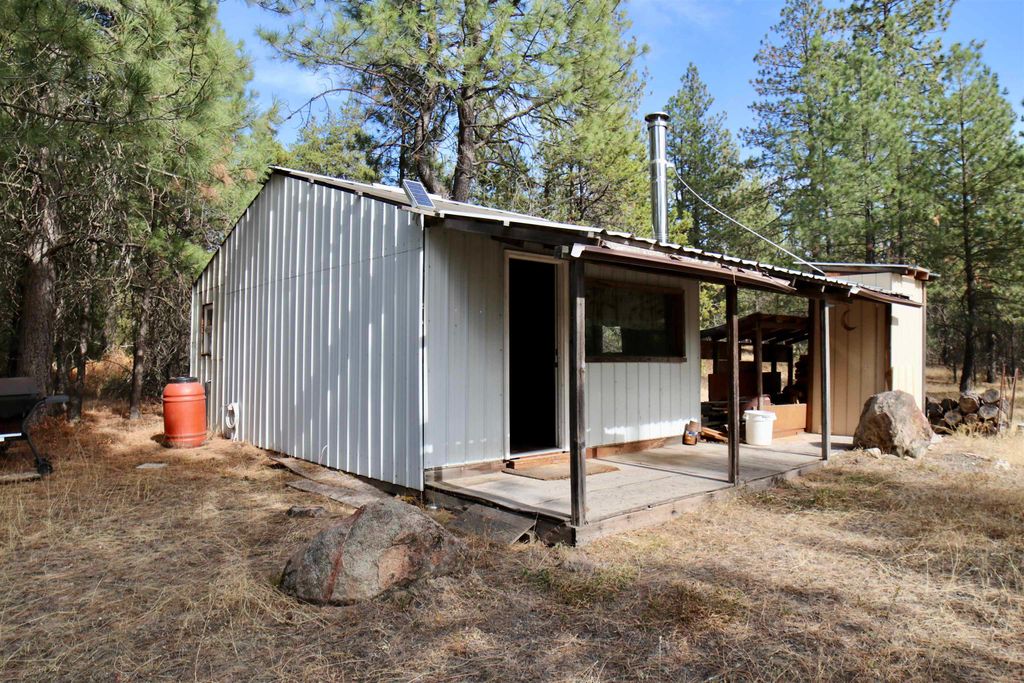 XX N Waldrons Ln, Chattaroy, WA 99003