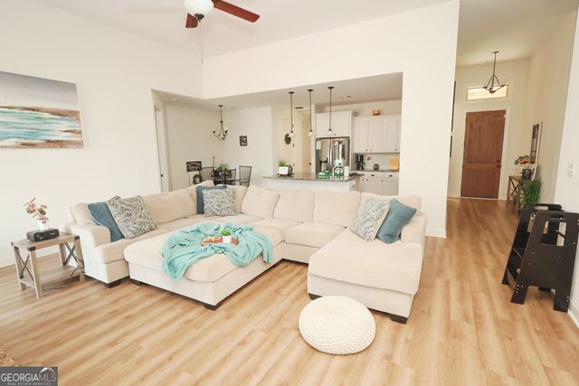 110 Gwendolyn Avenue, Perry, GA 31069