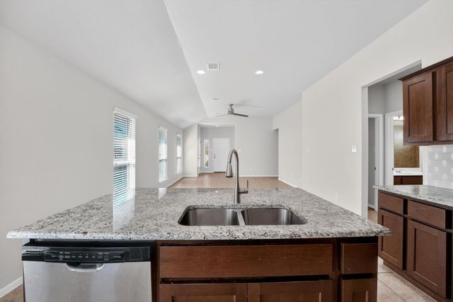 5865 Urbano BND, Round Rock, TX 78665