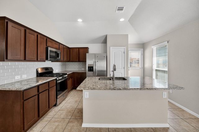 5865 Urbano BND, Round Rock, TX 78665