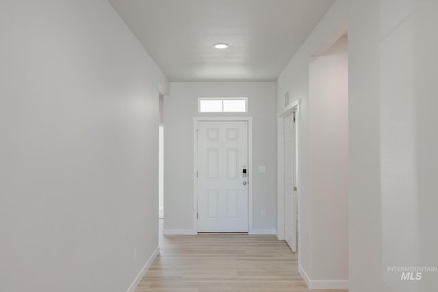 525 Waverly Ave, Middleton, ID 83644