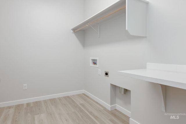 525 Waverly Ave, Middleton, ID 83644