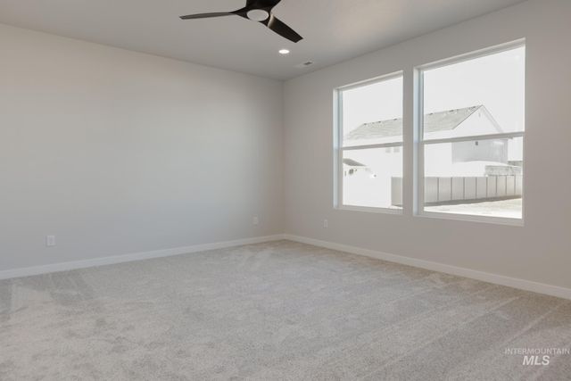 525 Waverly Ave, Middleton, ID 83644