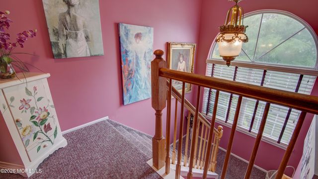 29 Hummingbird Court, Marlboro, NJ 07746