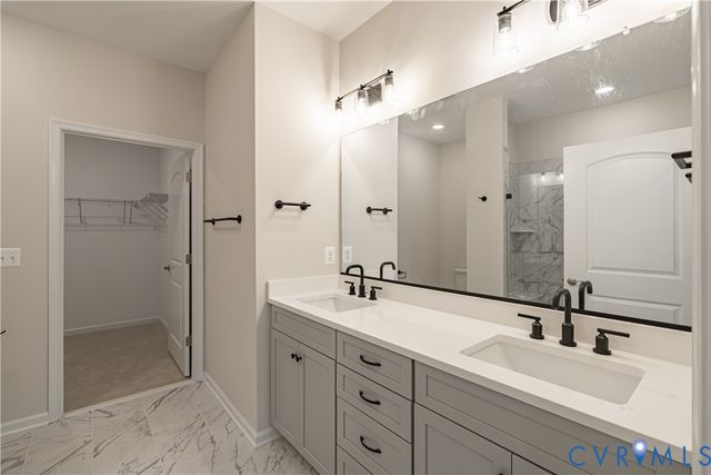 238 Winterberry Dr, Louisa, VA 22942