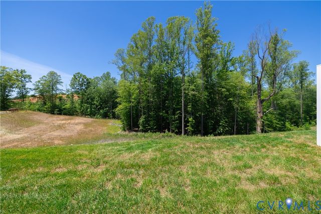 238 Winterberry Dr, Louisa, VA 22942