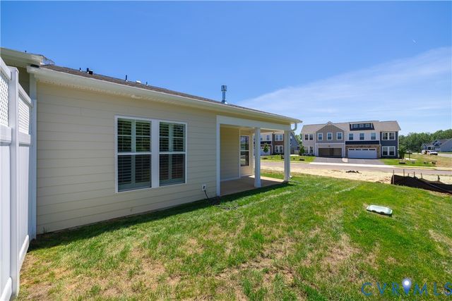 238 Winterberry Dr, Louisa, VA 22942