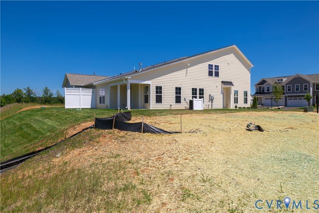 238 Winterberry Dr, Louisa, VA 22942