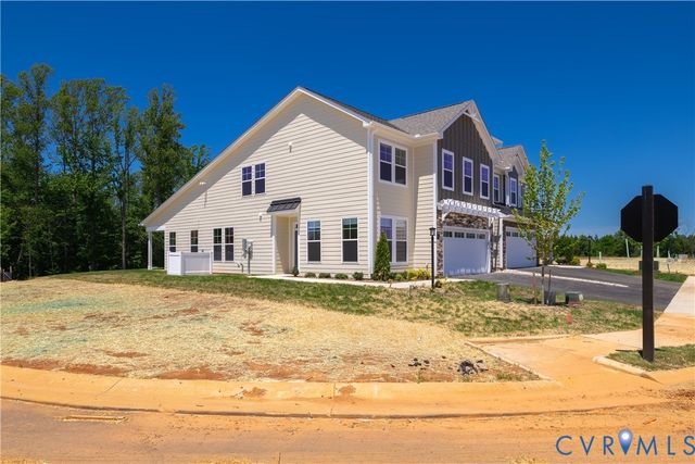 238 Winterberry Dr, Louisa, VA 22942