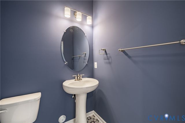 238 Winterberry Dr, Louisa, VA 22942
