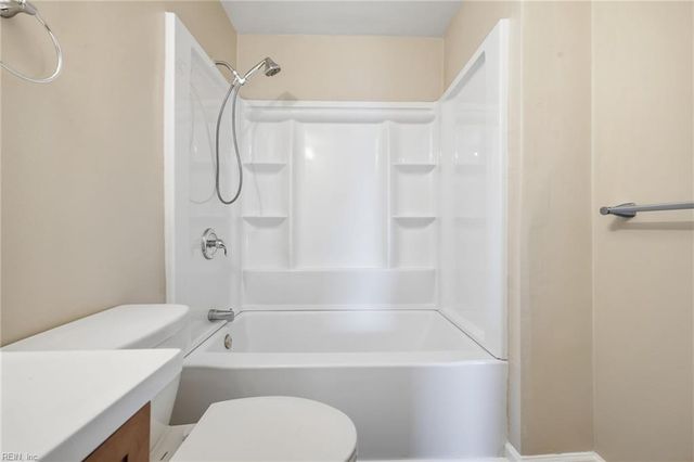 211 Madrid DR, Hampton, VA 23669