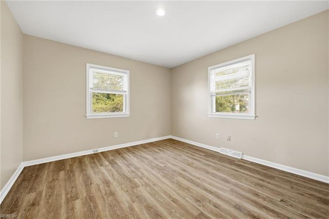 211 Madrid DR, Hampton, VA 23669