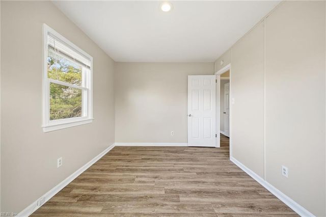 211 Madrid DR, Hampton, VA 23669