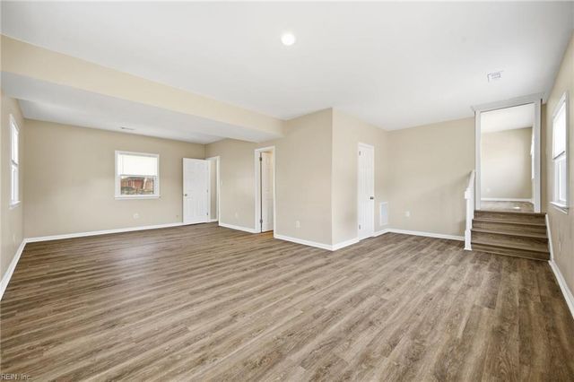 211 Madrid DR, Hampton, VA 23669