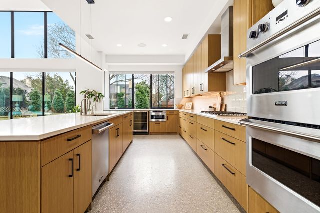 9360 Lakemont Drive, Dallas, TX 75220