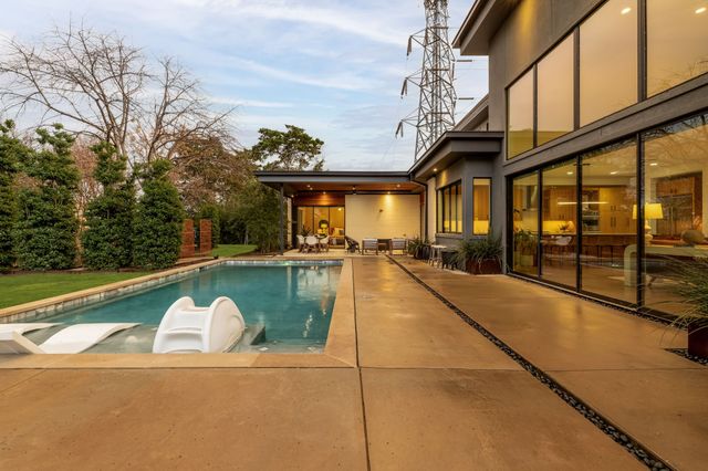 9360 Lakemont Drive, Dallas, TX 75220