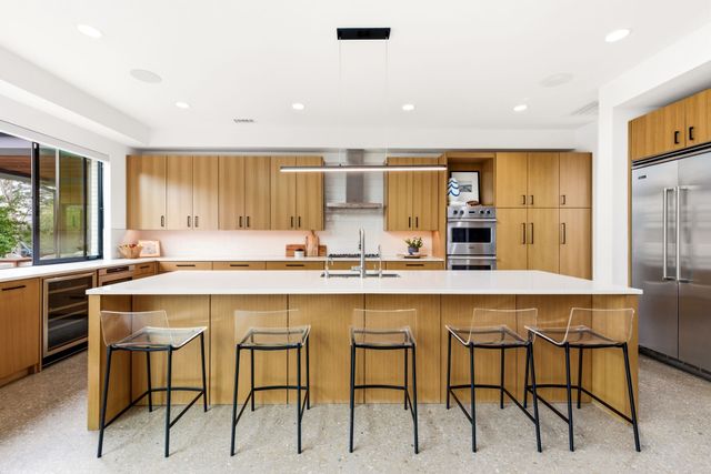 9360 Lakemont Drive, Dallas, TX 75220