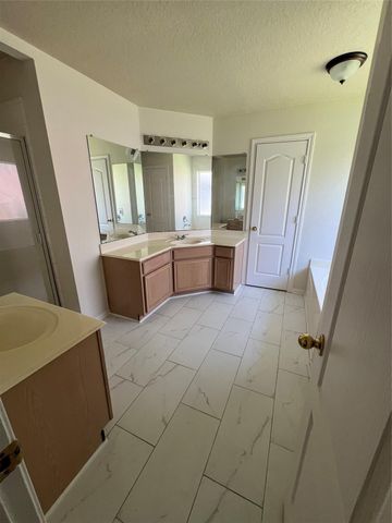 5114 Santrey Drive, Houston, TX 77084