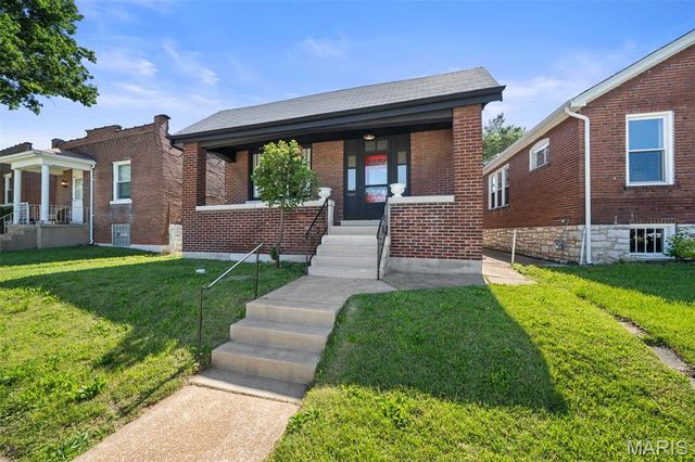 6630 Elmer Avenue, St Louis, MO 63109