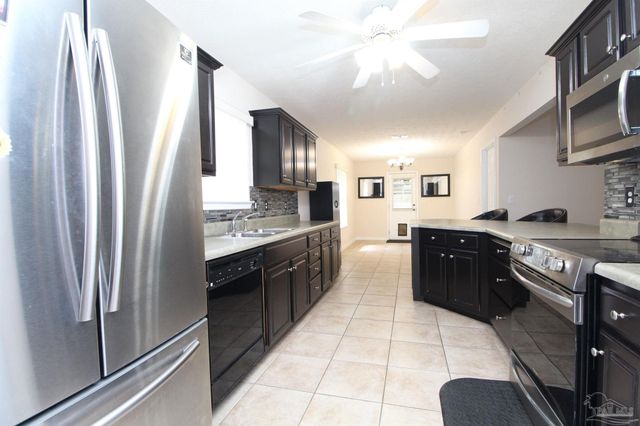 4150 Oak Pointe Dr, Gulf Breeze, FL 32563