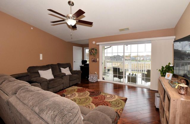 9219 66th AVENUE #147, Pleasant Prairie, WI 53158