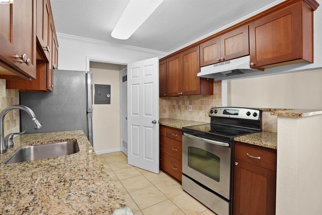 1505 Kirker Pass Rd 214, Concord, CA 94521