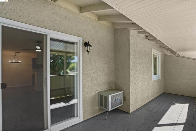 1505 Kirker Pass Rd 214, Concord, CA 94521