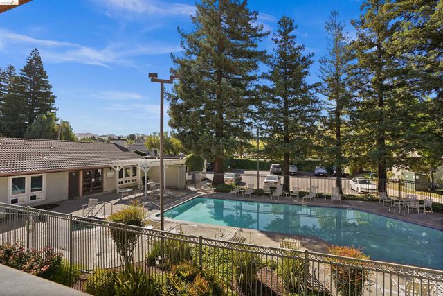 1505 Kirker Pass Rd 214, Concord, CA 94521