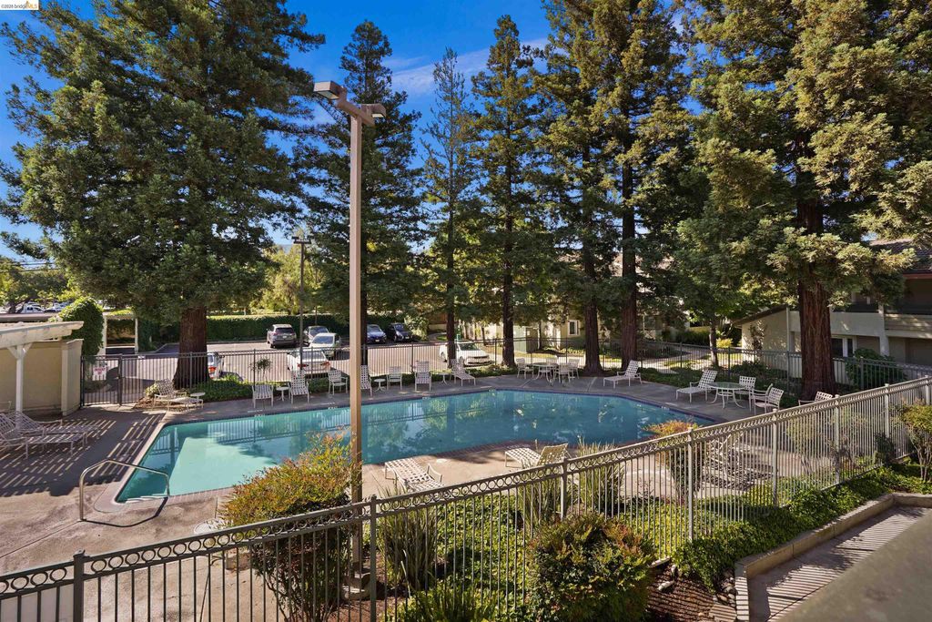 1505 Kirker Pass Rd 214, Concord, CA 94521