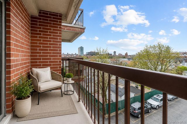 87-30 62nd Avenue 4G, Rego Park, NY 11374