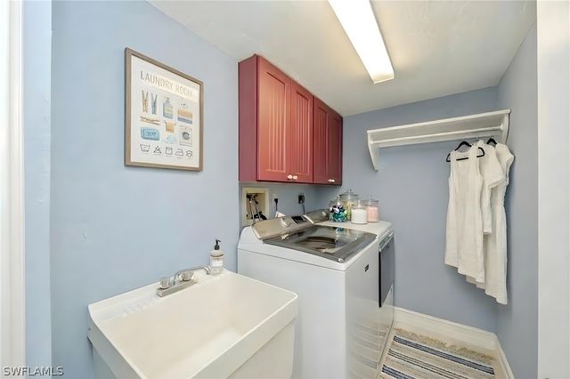 9653 Gulf Shore DR 903, Naples, FL 34108