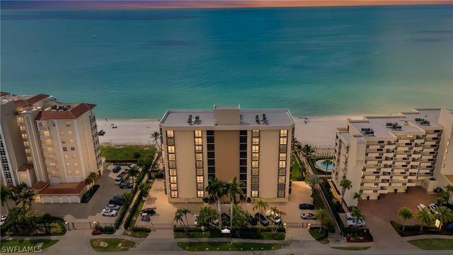 9653 Gulf Shore DR 903, Naples, FL 34108