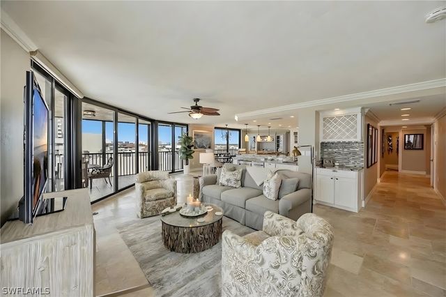 9653 Gulf Shore DR 903, Naples, FL 34108